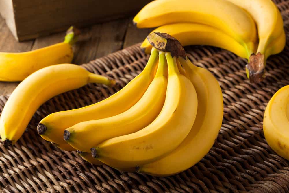 Best-Healthy-Snacks-Bananas